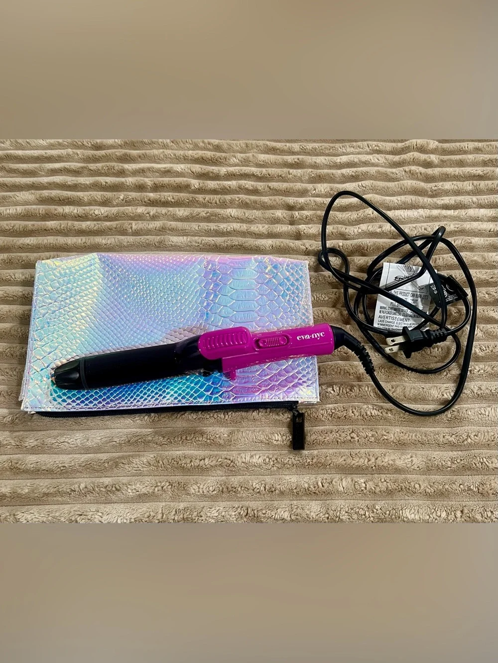 Eva NYC Mini Healthy Heat Ceramic Curler in Magenta Pink + Travel Pouch